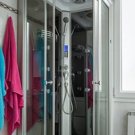 Stylisch Canacci 2 Bedroom Florencia