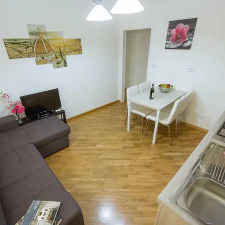 Appartamento Canacci Stylish 2 Bedroom Firenze